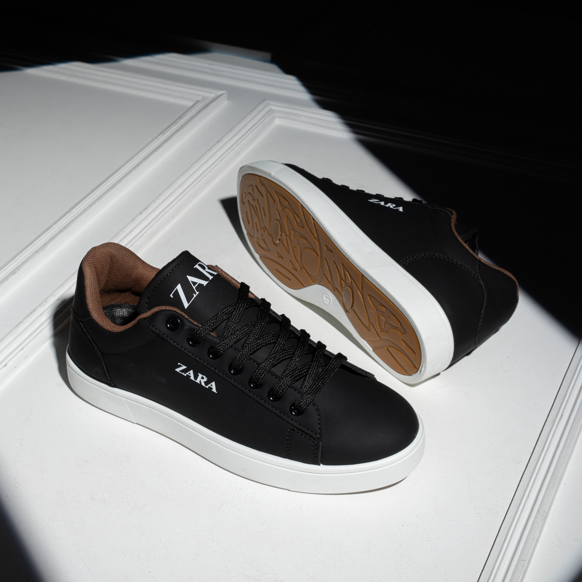 حذاء Zara Sneaker SV83 – لمسة أناقة في كل يوم - الصورة 3
