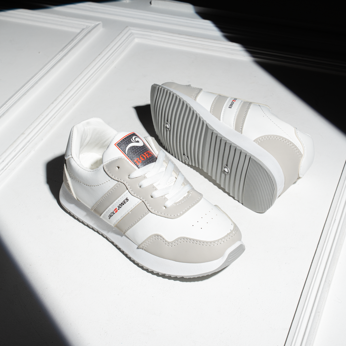 كوتشي Jack & Jones DO9 – الأناقة العصرية بخامة فاخرة وجودة تدوم - الصورة 4