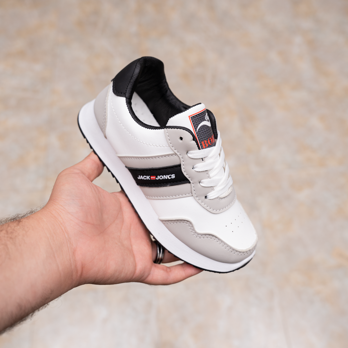 كوتشي Jack & Jones DO9 – الأناقة العصرية بخامة فاخرة وجودة تدوم - الصورة 5