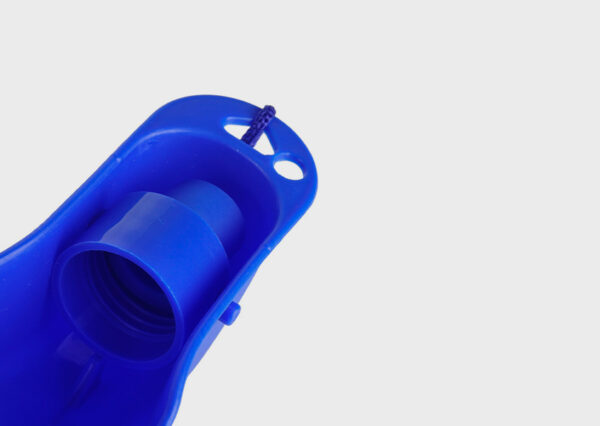 ⁦زمزمية الحيوانات الأليفة القابلة للطي - Portable Pet Feeding Bottle⁩ - الصورة ⁦2⁩