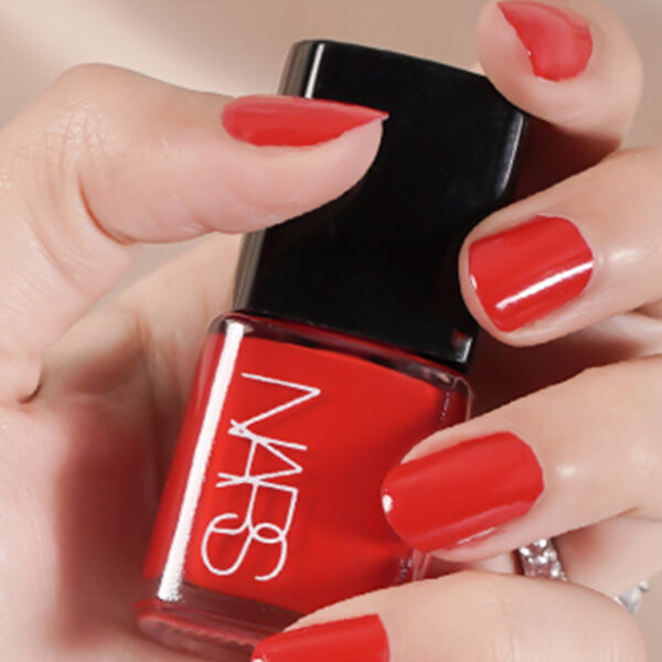 طلاء أظافر NARS