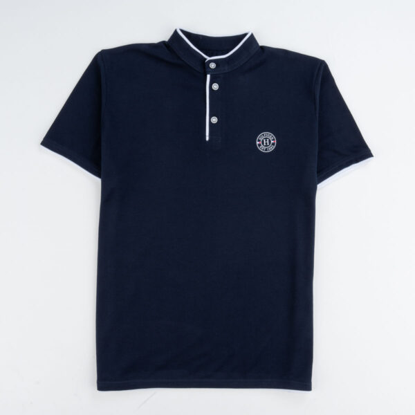 ⁦تيشيرت Hilfiger نص ياقة – الراحة الكاملة بإطلالة أنيقة⁩ - الصورة ⁦7⁩