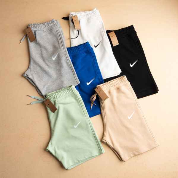 شورت رجالي Nike – راحة وأناقة بتوقيع رياضي فاخر