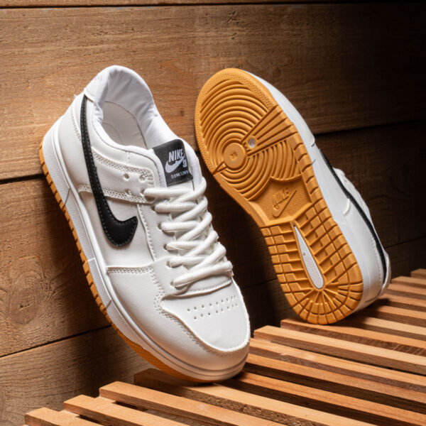 ⁦انطلقي براحة وأناقة – كوتشي Nike النسائي SV51 للمشاوير اليومية⁩ - الصورة ⁦2⁩