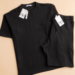 طقم تيشيرت وشورت Jakar من ZARA – أناقة صيف 2025 بلمسة عالمية