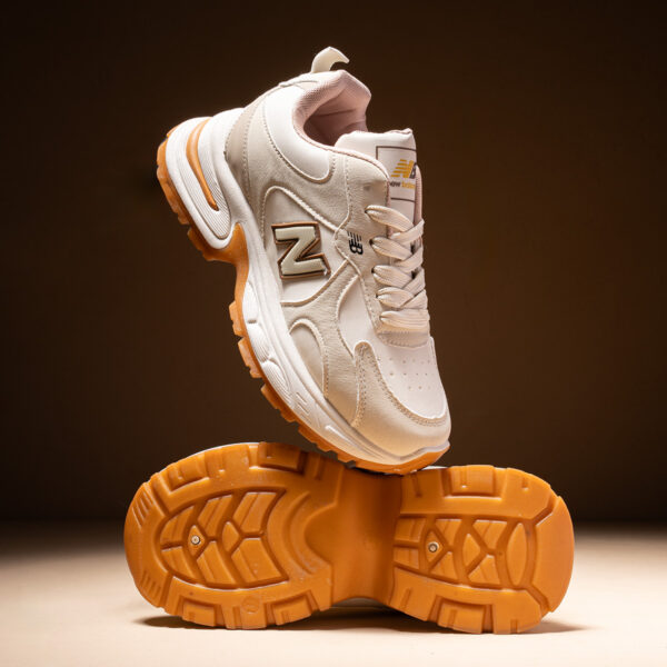 ⁦كوتش NEW BALANCE – تصميم عصري وجودة مستوردة تلائم كل ستايل⁩ - الصورة ⁦2⁩