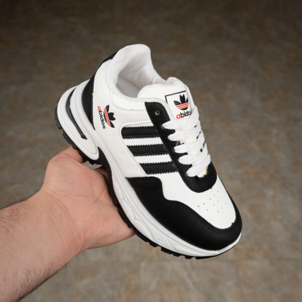 ⁦كوتش adidas حريمي – لمسة أنوثة تجمع بين الشياكة والراحة⁩ - الصورة ⁦6⁩