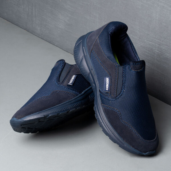 ⁦Skecher FL16 – راحة عملية بتصميم Slip-On أنيق⁩ - الصورة ⁦3⁩