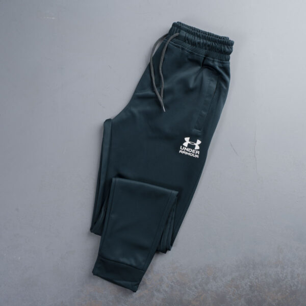 ⁦بنطلون Under Armour مستورد – لوجو رابر بارز بجودة فاخرة⁩ - الصورة ⁦4⁩