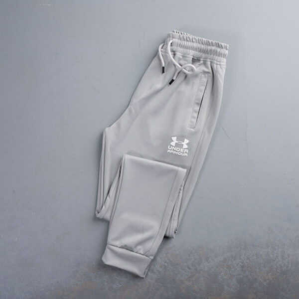 ⁦بنطلون Under Armour مستورد – لوجو رابر بارز بجودة فاخرة⁩ - الصورة ⁦10⁩