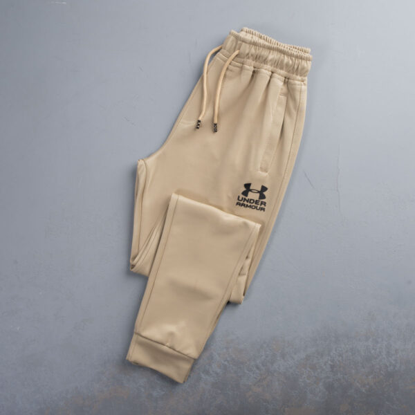 ⁦بنطلون Under Armour مستورد – لوجو رابر بارز بجودة فاخرة⁩ - الصورة ⁦9⁩