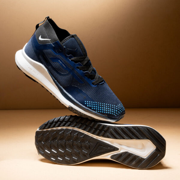 ⁦كوتشي Nike Running vel1 – خفة وأداء بأناقة رياضية⁩ - الصورة ⁦3⁩