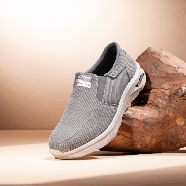 ⁦Glide Step Treco Skechers SV67 – خطوة خفيفة وأداء يدوم⁩ - الصورة ⁦2⁩