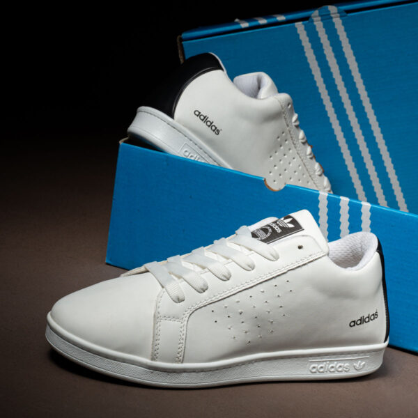 ⁦حذاء Adidas 3 Lines Sneaker FL20 – لمسة رياضية بأناقة عصرية⁩ - الصورة ⁦2⁩