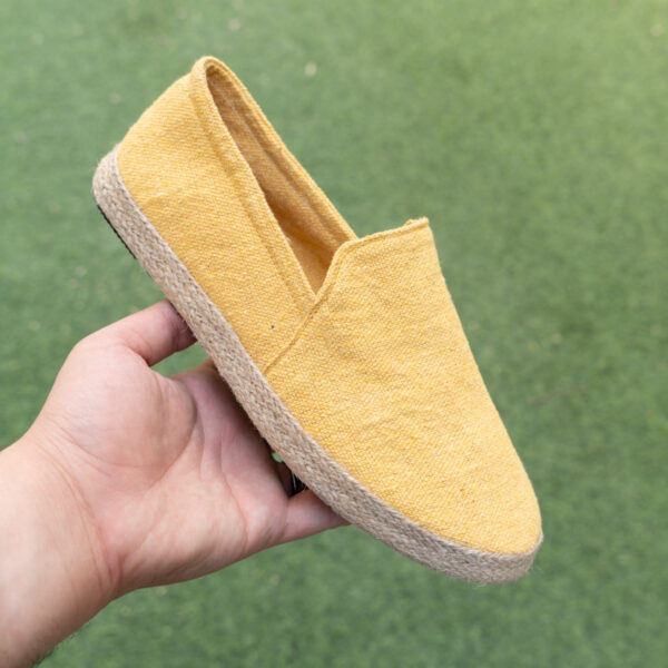⁦حذاء Zara SV42 بدون رباط – ستايل صيفي عملي وأنيق⁩ - الصورة ⁦8⁩