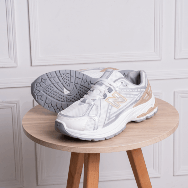 ⁦كوتشي New Balance رجالي – ستايل رياضي وأداء عملي⁩ - الصورة ⁦2⁩
