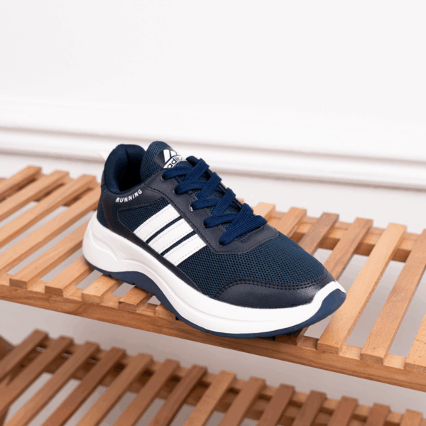 ⁦حذاء Adidas GA2 – تصميم رياضي أنيق بخفة ومرونة مثالية⁩ - الصورة ⁦7⁩