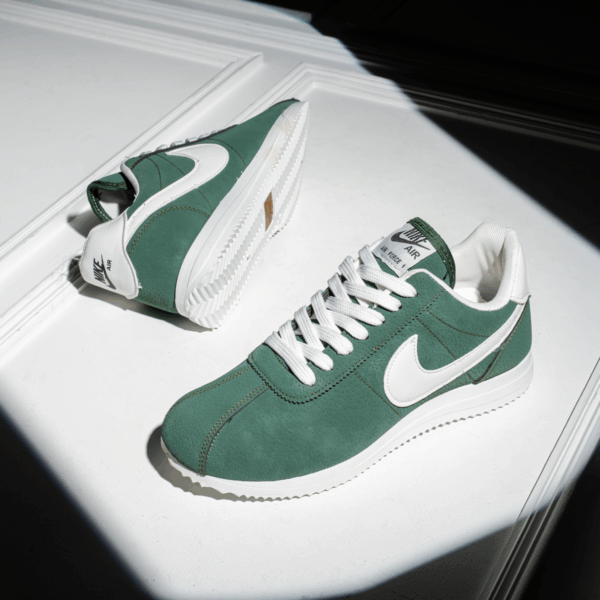 ⁦حذاء Nike Cortez SV87 – أناقة رياضية بتصميم كلاسيكي يدوم⁩ - الصورة ⁦5⁩