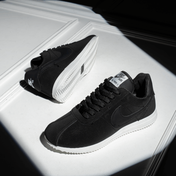 ⁦حذاء Nike Cortez SV87 – أناقة رياضية بتصميم كلاسيكي يدوم⁩ - الصورة ⁦3⁩