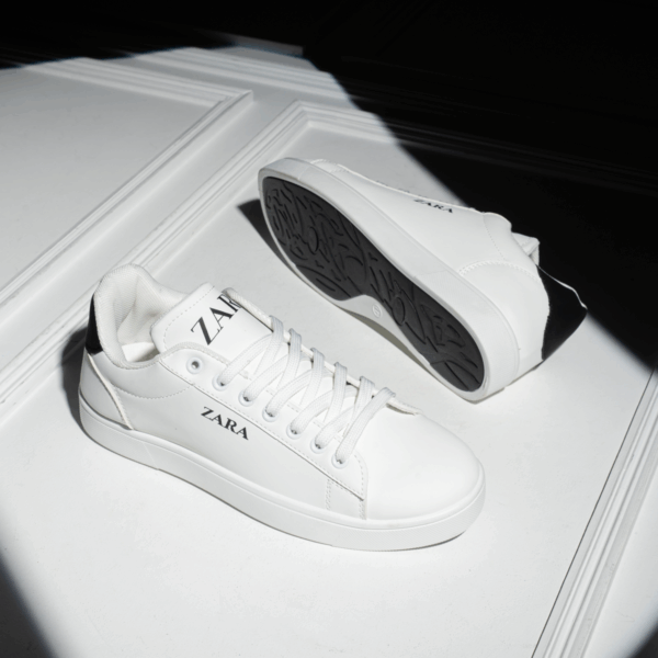 ⁦حذاء Zara Sneaker SV83 – لمسة أناقة في كل يوم⁩ - الصورة ⁦2⁩